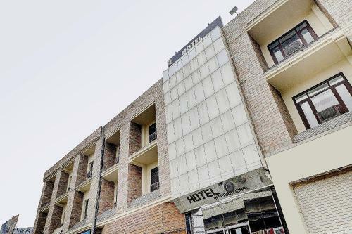 Oyo 80141 Hotel International
