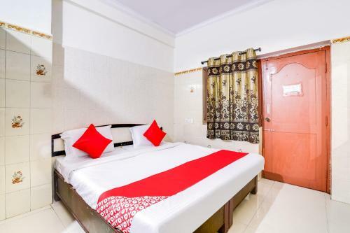 Capital O 46459 Hotel Elite Grand