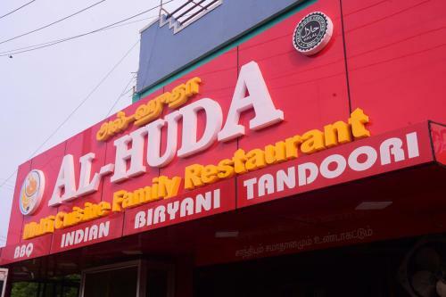 Hostal Al Huda Hotel & Rooms