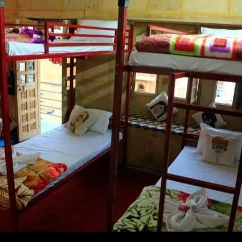 Resting Love Hostel