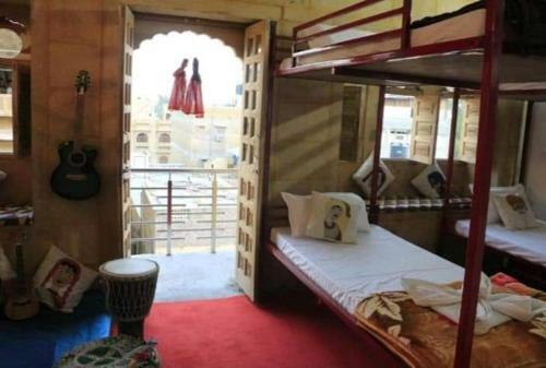 Resting Love Hostel