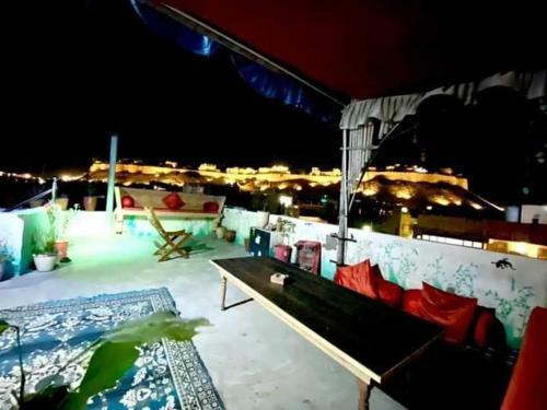 Resting Love Hostel