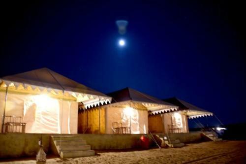 Hotel Flying Desert Camps