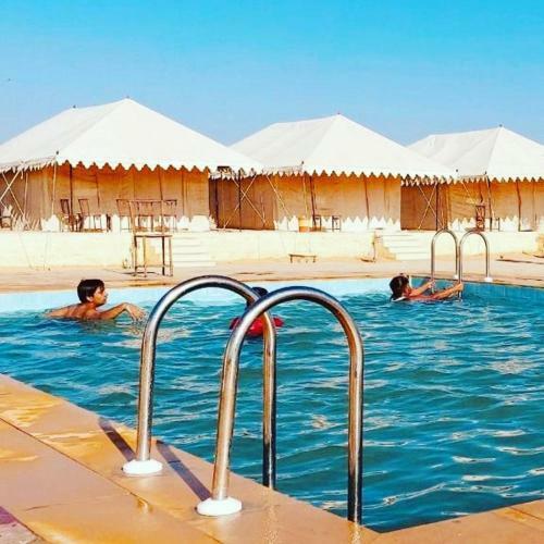 Hotel Flying Desert Camps