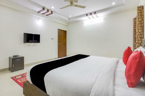 Hotel Collection O O 61839 Scrummys Kondapur