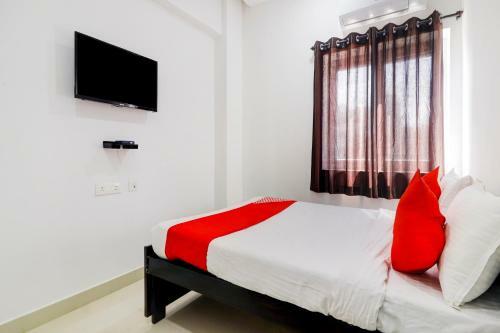 Hotel Oyo Flagship 76284 Tollywood Suites