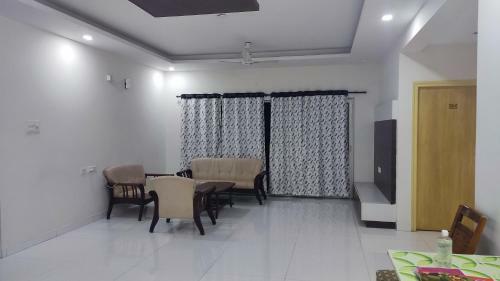 Hotel Cyc 008 Udaya Elite Apartment