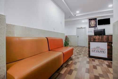 Capital O76170 Hotel Mayukha