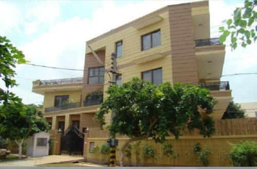 Hotel Studios Near Fortis