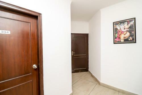 Oyo 10583 Hotel Amigo