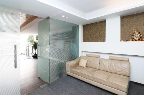 Oyo 28616 Hotel New View