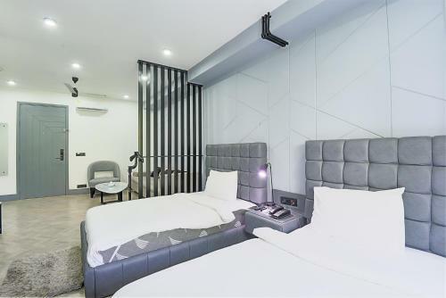 Bedchambers Serviced Apartments - Cyber City