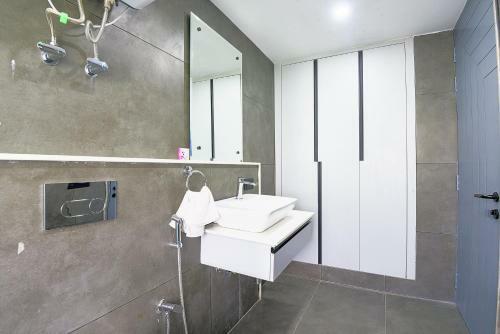Bedchambers Serviced Apartments - Cyber City