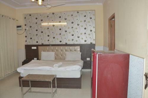 Hotel Chirag Residency By Wb Inn