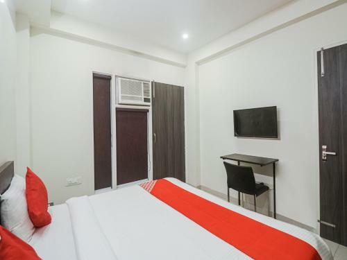 Hotel Oyo 81443 Golf Inn Rooms