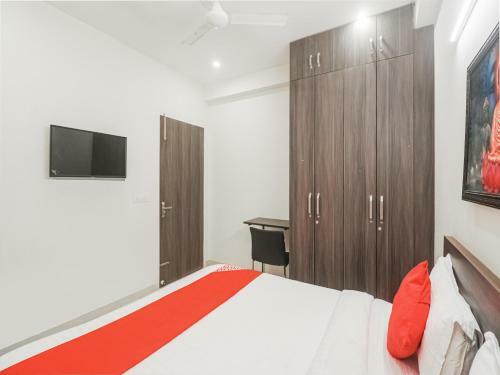Hotel Oyo 81443 Golf Inn Rooms