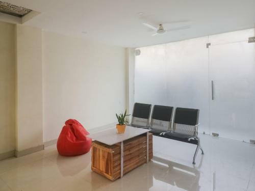 Hotel Oyo 81443 Golf Inn Rooms