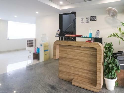 Hotel Oyo 81443 Golf Inn Rooms
