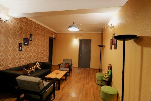 Fabhotel The Glory