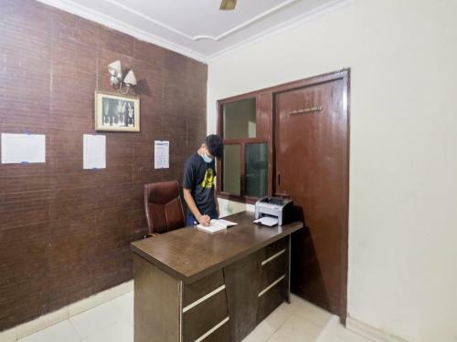 Hotel Oyo Flagship 83236 Royal Residency