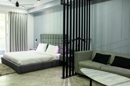 Zuhause Living- Luxury Service Apartments