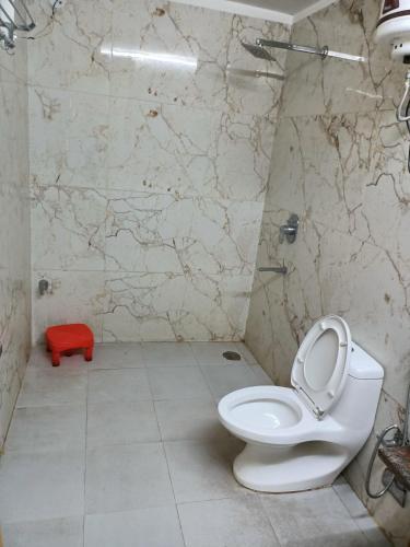 Hostal Royal Palm Residency