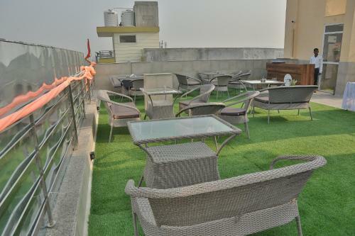 Rm Residency Hotel