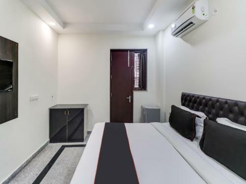 Hotel Collection O 83368 Moonlight Residency