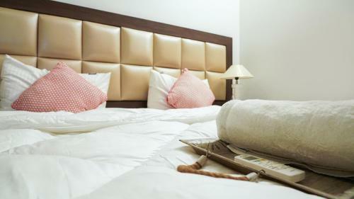 Lime Tree 2 Bhk Serviced Apartment Near Fortis Gurgaon