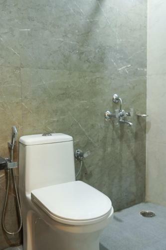 Lime Tree 2 Bhk Serviced Apartment Near Fortis Gurgaon