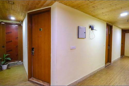 Fabhotel Comfort Residency III