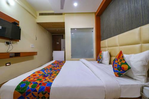 Fabhotel Comfort Residency III