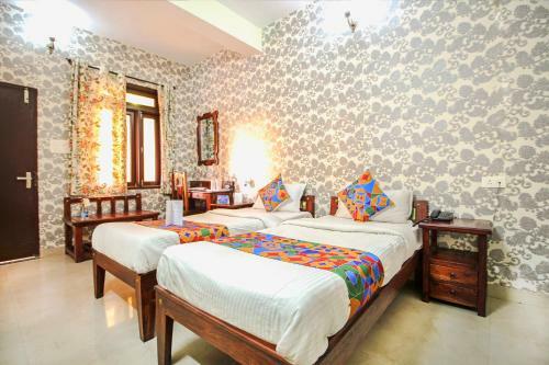 Hotel Fabexpress Utsav Villas