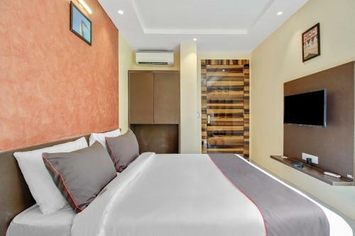 Hotel Collection O 41004 Shri Gopal Nagar