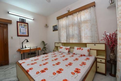 Roots - Pampered Stay