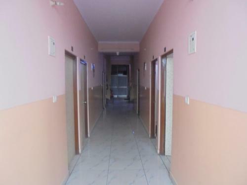 Hostal Hotel Raj Guest House
