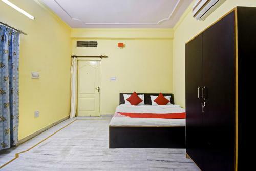Hotel Oyo 47164 Madhav Palace