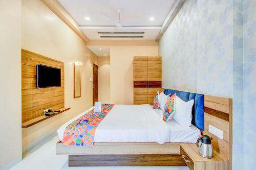 Fabhotel 7th Crossing