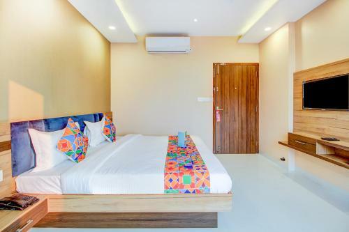 Fabhotel 7th Crossing