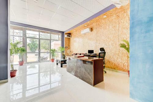 Oyo 80925 Mansa Hotel