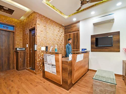 Oyo Flagship 75885 Hotel G N