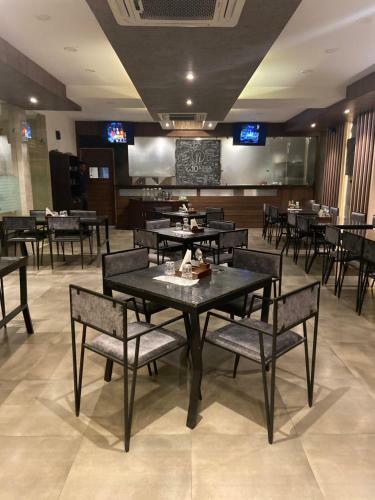 Ka10 Square Hotel & Banquets