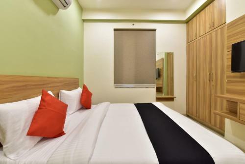 Hotel Oxus, Partap Nagar