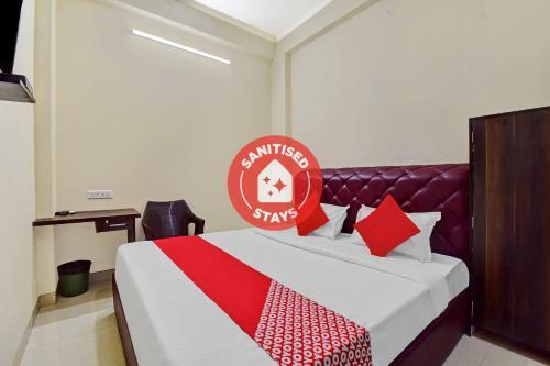 Oyo 82184 Hotel Arn Plaza