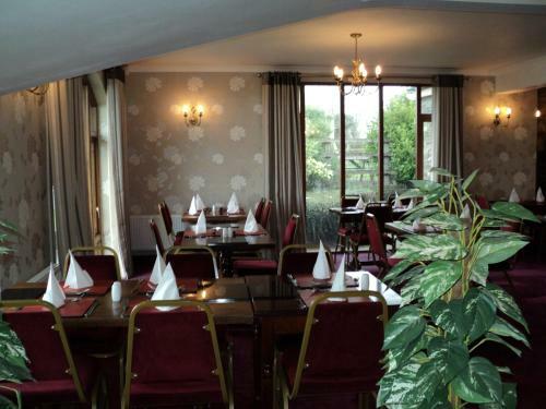 Hostal The Harp At Letterston