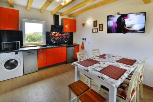 Holiday Homes, Cisowo