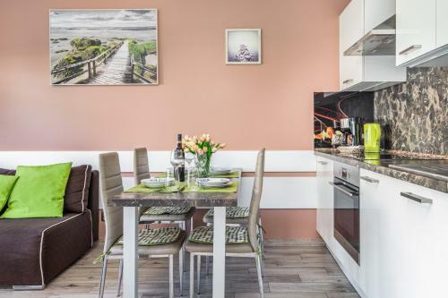 Apartamenty P�?nocna By Renters