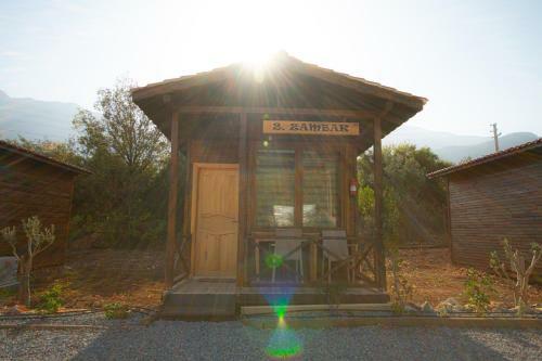 Bed & Breakfast Alpstar Camping & Restaurant