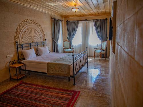 Hotel Luxury Cratus Stone Palace