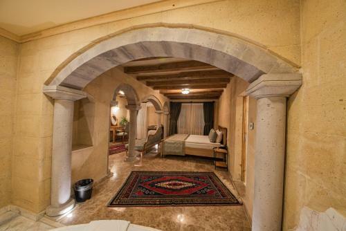 Hotel Luxury Cratus Stone Palace